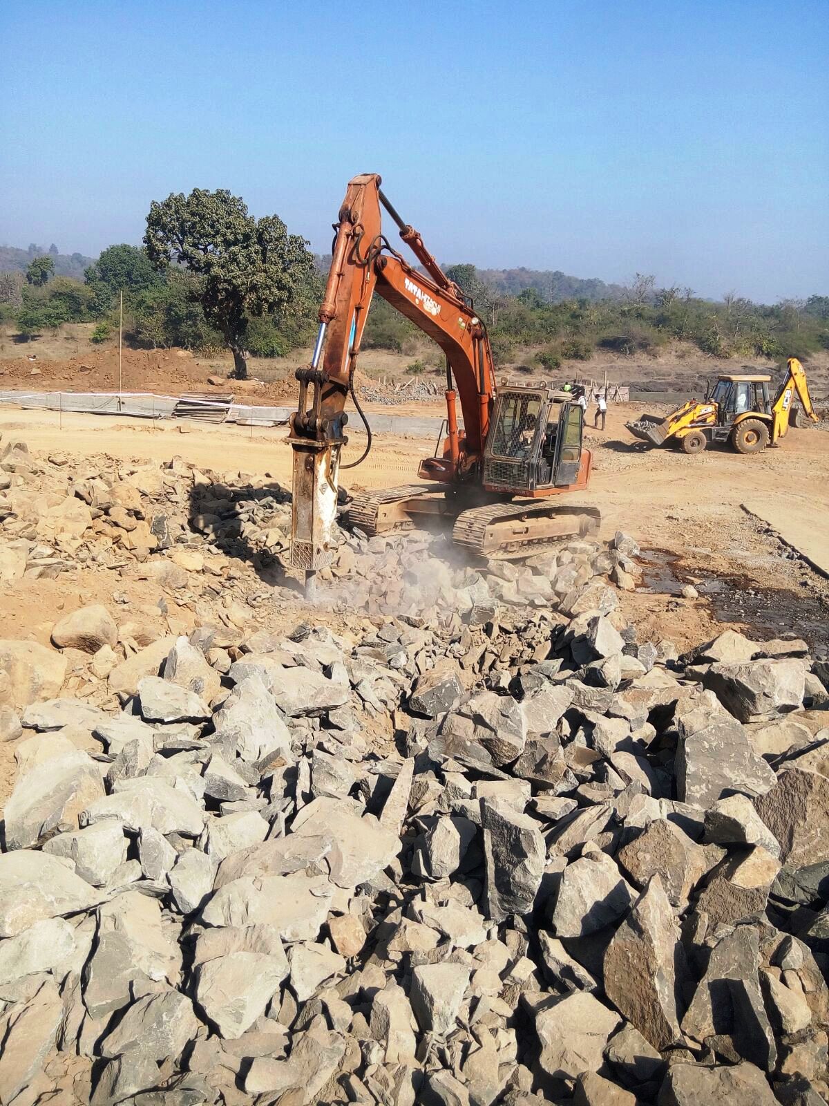 Earthwork of 2.75 Pipe at Khopoli photo 5
